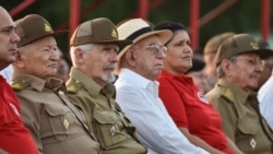 Guillermo García Frías, Ramiro Valdés, José Ramón Machado Ventura, Gladys Martínez. 