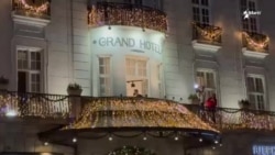 El momento que todos esperaban: María Corina se asoma al balcón del Nobel 